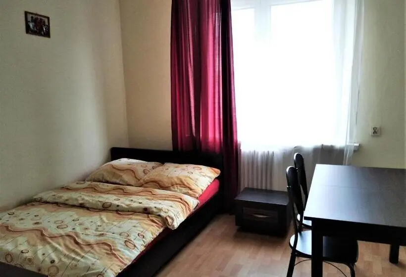 スタンダード4人部屋, Hostel Omega