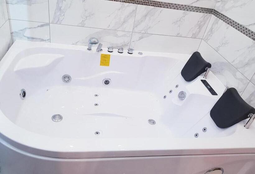 דירת חדר סופריור, Willa Park