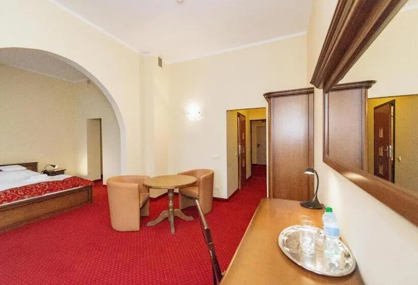Deluxe-huone, Marczewski