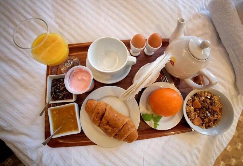 Номер Стандарт Индивидуальный, Martina