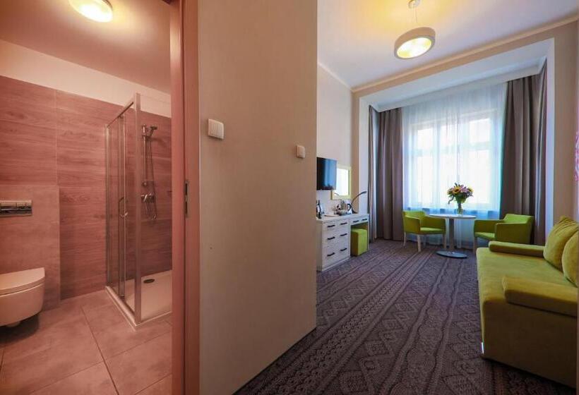 استودیوی استاندارد, Nat Krynica Zdrój