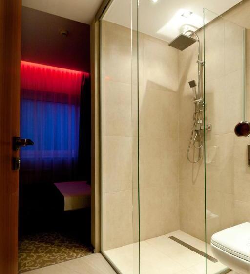 اتاق راحتی یک تخته, Nu