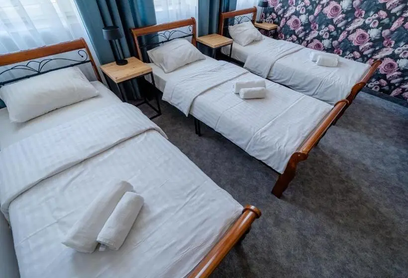 スタンダードトリプルルーム, Kelman Inn Global Nowa Sól