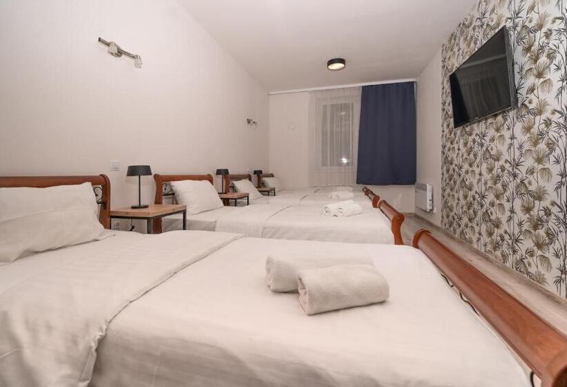 اتاق استاندارد چهار تخته, Kelman Inn Global Nowa Sól