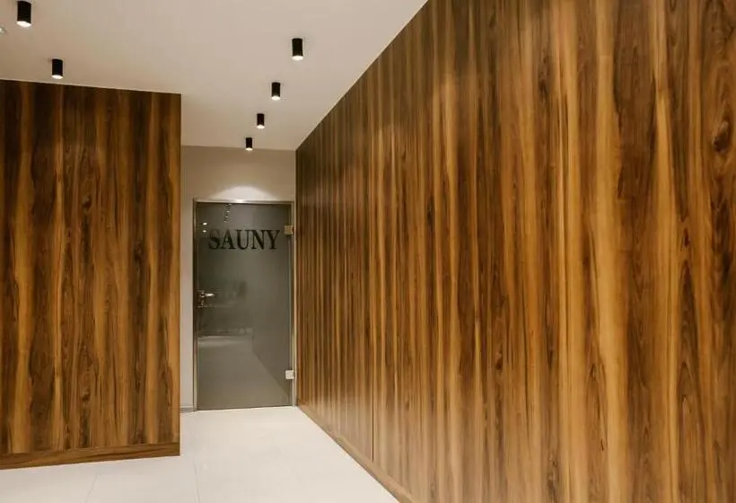 Chambre Triple Standard, Santin