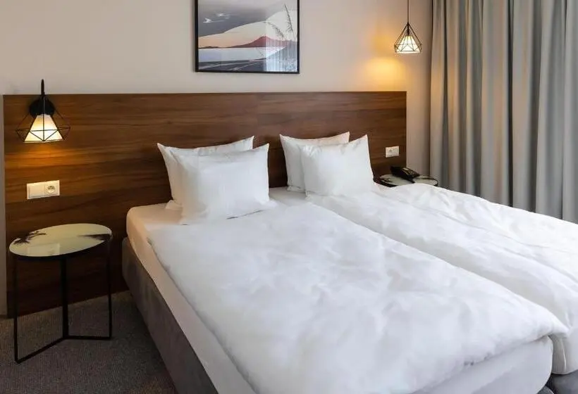 Chambre Supérieure, Santin