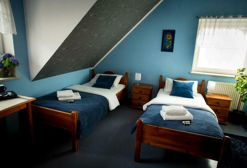 اتاق استاندارد, Ik - Modlin Airport