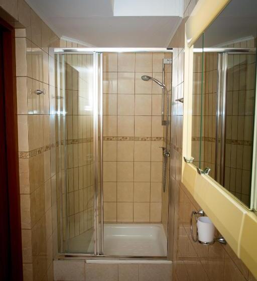 اتاق استاندارد سه نفره, Ik - Modlin Airport