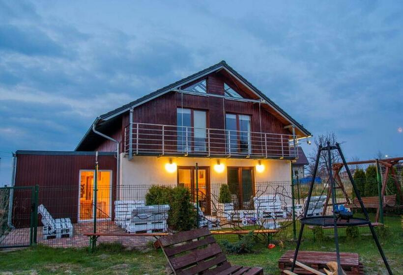 חדר סטנדרט לשלושה עם מרפסת, Noclegi Nafali Rewa