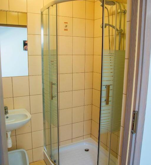 חדר סטנדרט לשלושה עם מרפסת, Noclegi Nafali Rewa