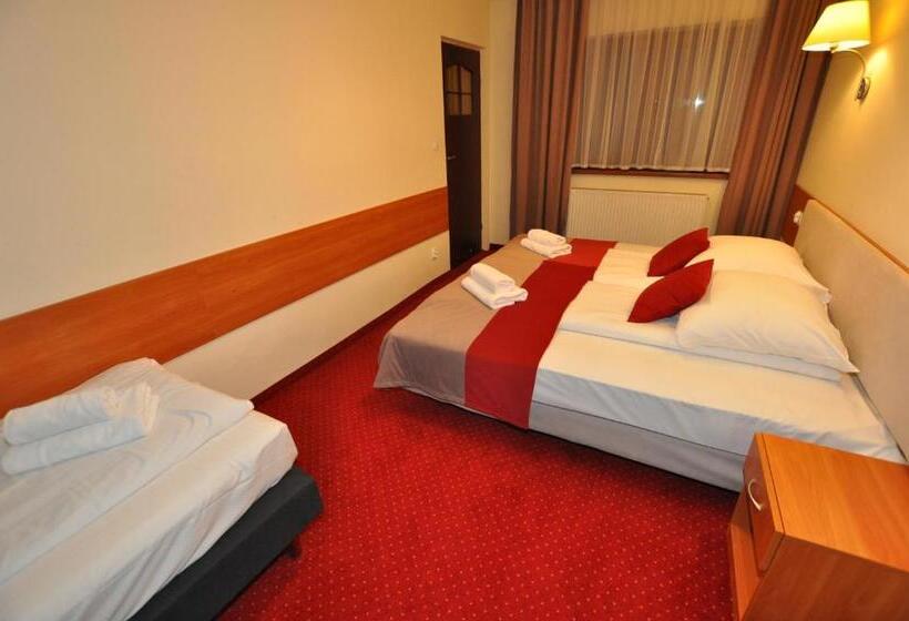 חדר סטנדרט, Pass