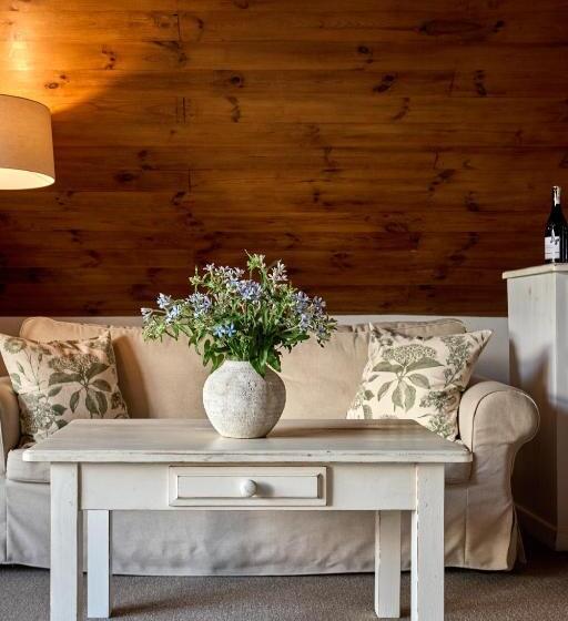 חדר משפחתי דלוקס, Siedlisko Morena