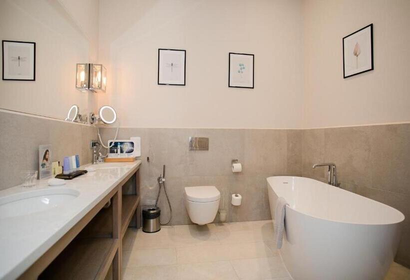 דירת חדר דלוקס, Siedlisko Morena