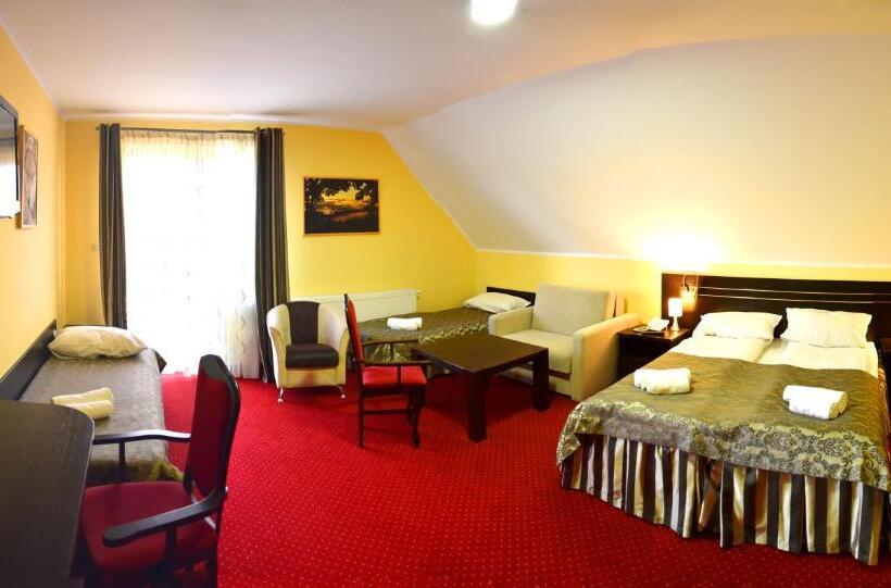 غرفة قياسية رباعية, Zefir Spa