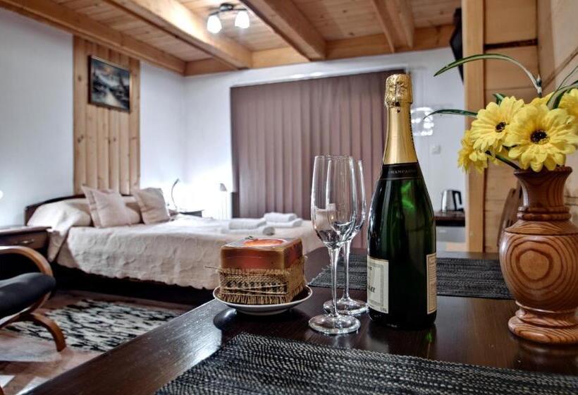 Classic room with balcony, Magnat Inn & Sauna & Relax