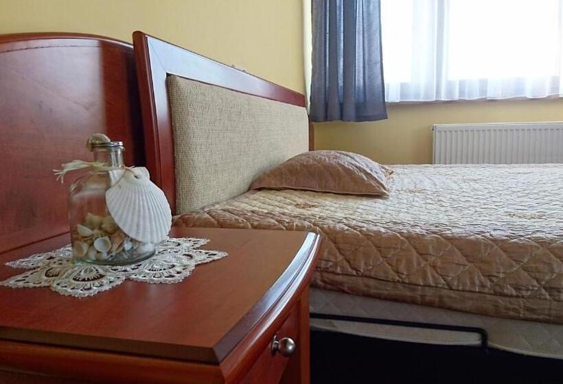 家庭套房, Willa Drako