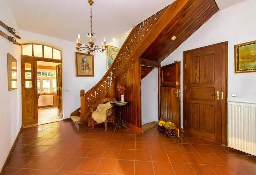 １ベッドルームハウス, Villa Parkowa 5