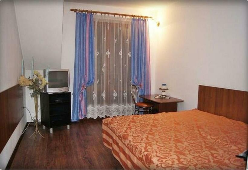 חדר סטנדרט עם מרפסת, Willa Pod Dębami