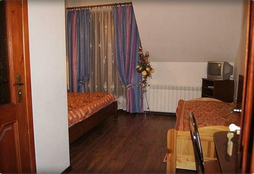 חדר סטנדרט לשלושה, Willa Pod Dębami