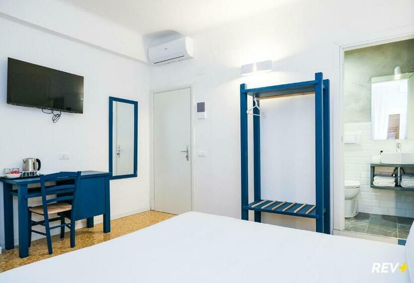 اتاق استاندارد, Lia Art