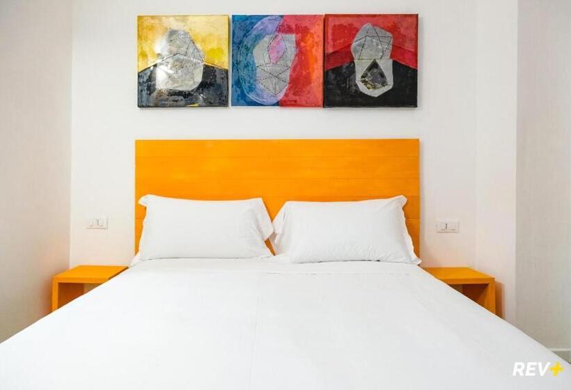 اتاق اکونومی, Lia Art