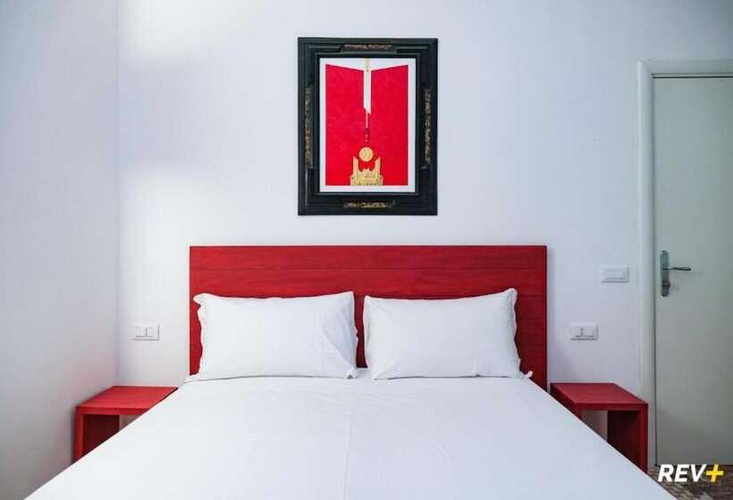 اتاق استاندارد سه نفره, Lia Art