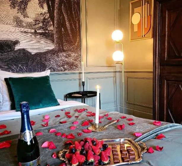 スタンダードルーム, Domaine Le Clos De La Source  Jacuzzi Et Petit Déjeuner Buffet