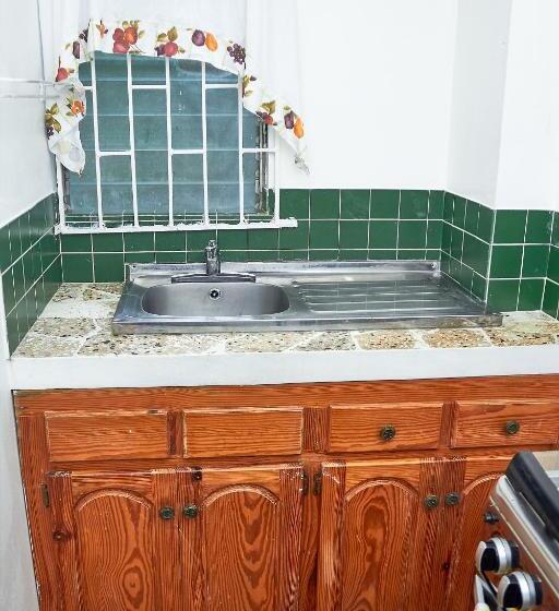 آپارتمان 2 خوابه, Titchfield Guest House