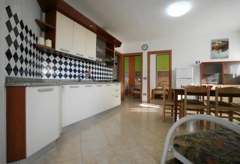 １ベッドルームペントハウスアパート, Residence La Pigna