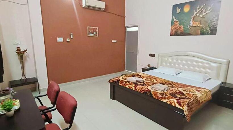 Номер Deluxe Кровать Кинг, City Palace