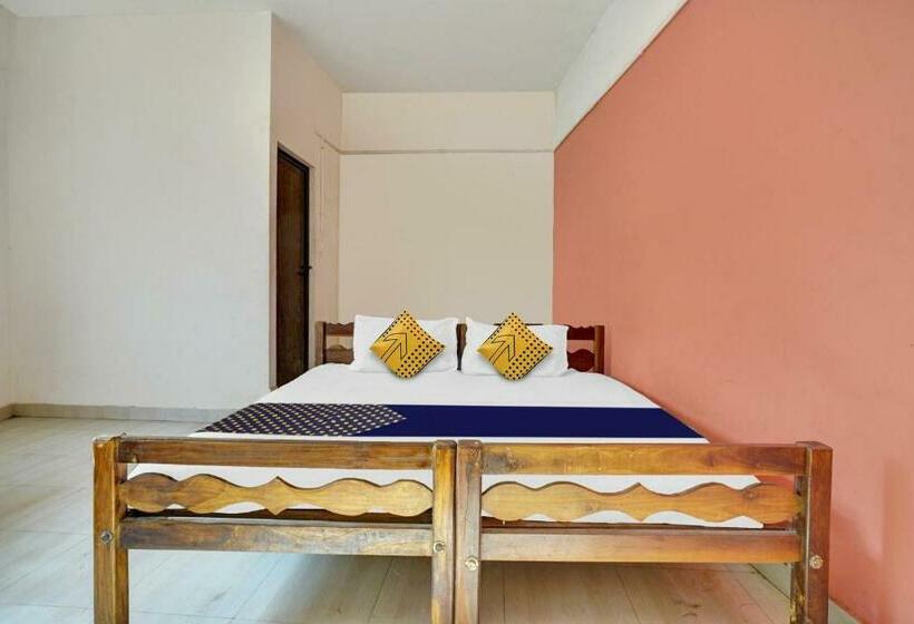 트리플 클래식 룸, Spot On Aiwa Residency