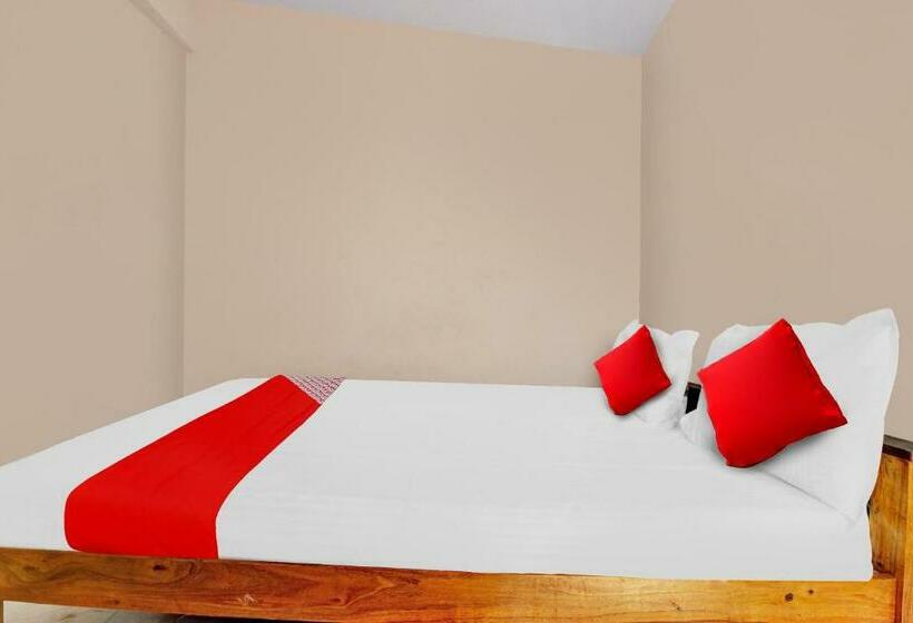 חדר קלאסי לשלושה, Spot On Cks Lodge