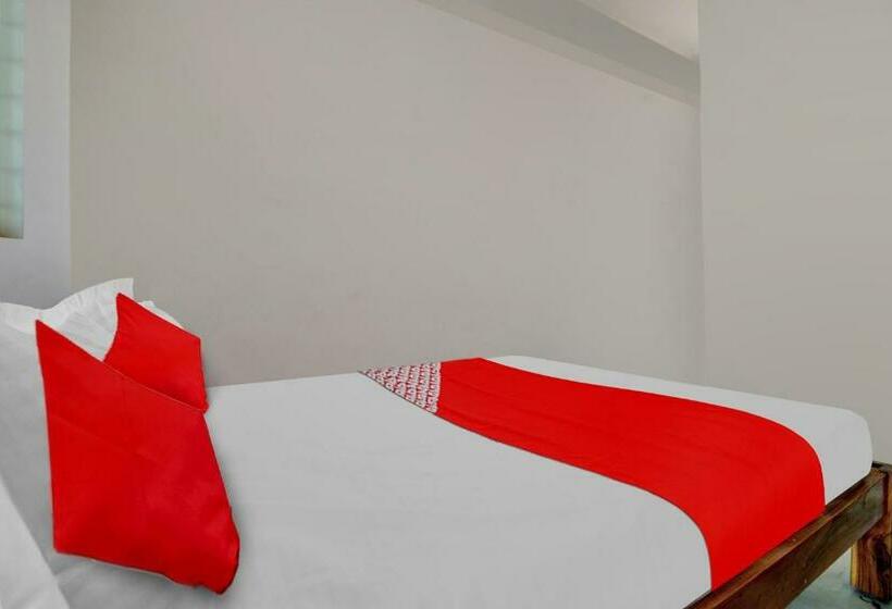 חדר קלאסי לשלושה, Spot On Cks Lodge