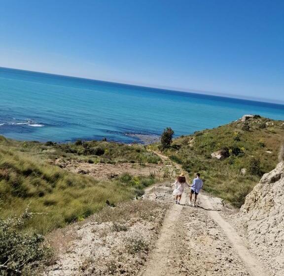 سوییت با چشم‌انداز دریا, Tendu  Punta Bianca Glamping Camp