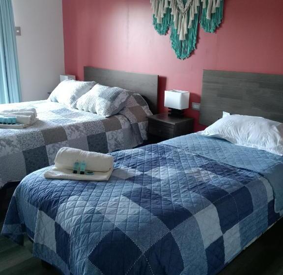 Семейный Номер, Hostal Casablanca