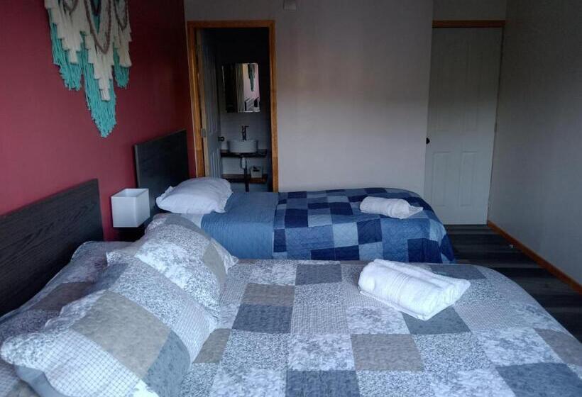 Семейный Номер, Hostal Casablanca