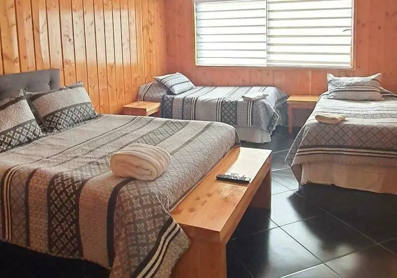 ベーシックトリプルルーム, Hostal