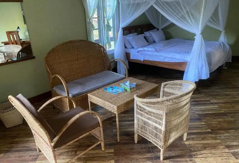 اتاق استاندارد, Mwi Village House