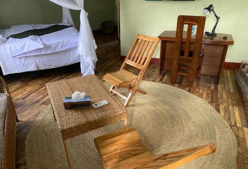 标准间, Mwi Village House