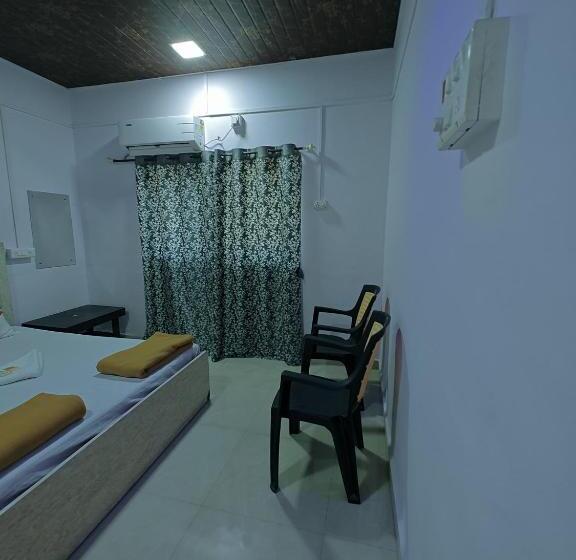 豪华房间, Moonshine Villa