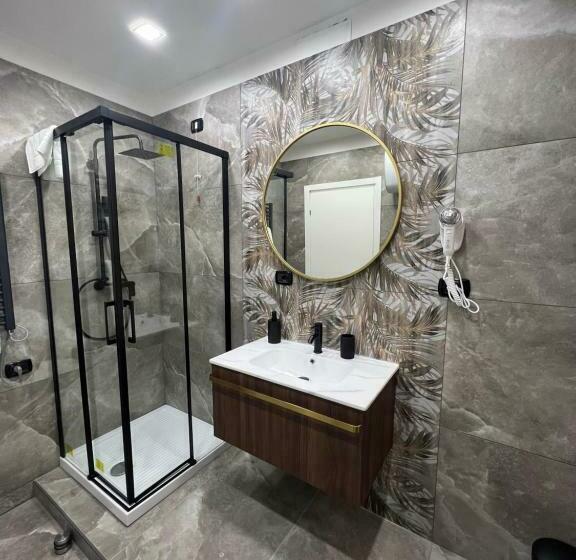 חדר סטנדרט עם מרפסת, B&b Caffè Retro’