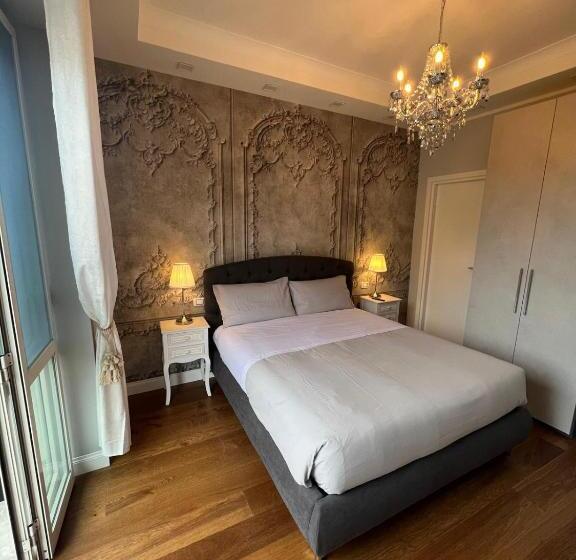 חדר סטנדרט עם מרפסת, B&b Caffè Retro’