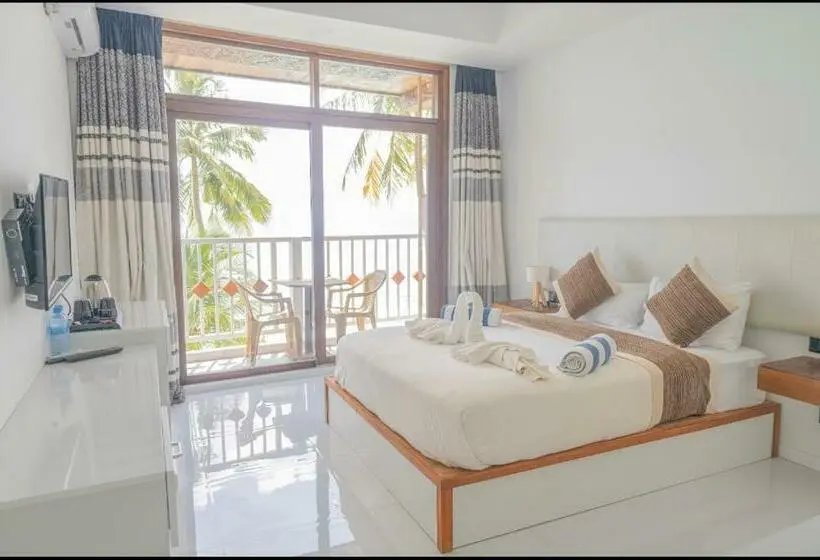 اتاق خانوادگی با چشم‌انداز دریا, Heron Beach Hotel   The Best Maldivian Getaway In Dhiffushi,maldives