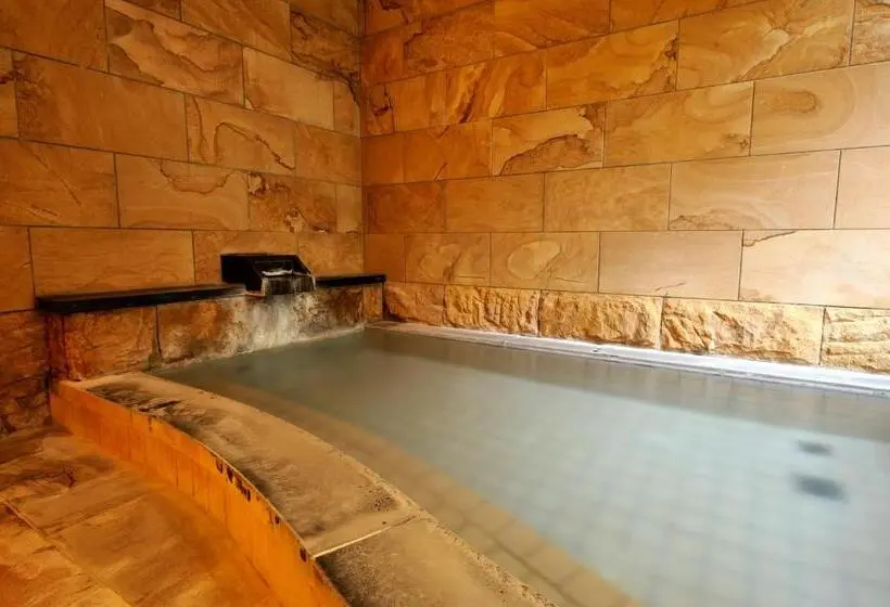Standard Kolmen Hengen Huone Jaettu kylpyhuone, Hakuba Onsen Ryokan Shiroumaso