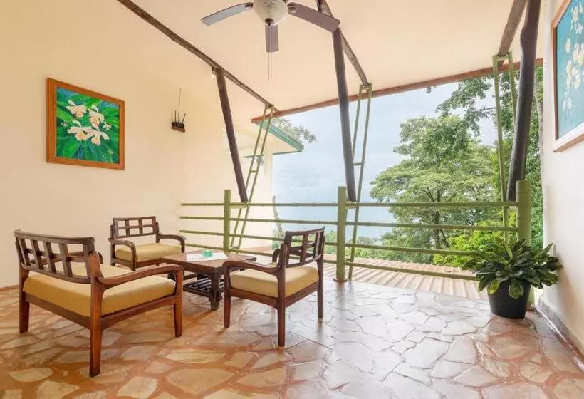 سوئیت پنت هاوس, Issimo Suites