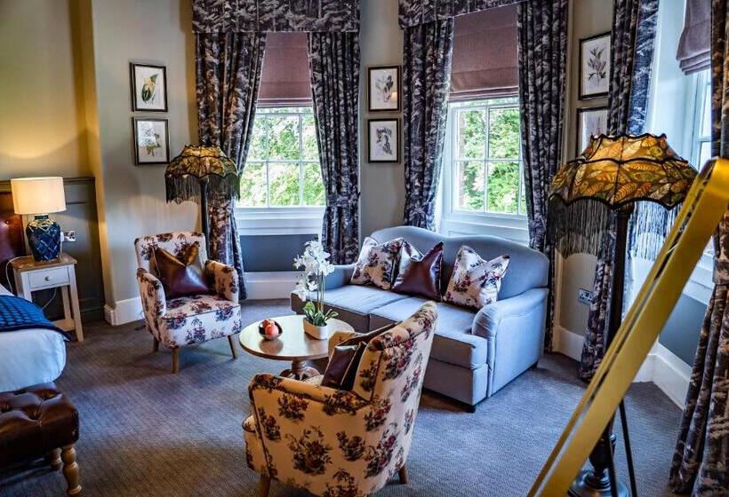 سوئیت جونیور خانوادگی, Mytton And Mermaid   Brunning And Price