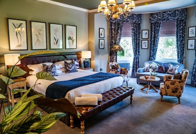 سوئیت جونیور خانوادگی, Mytton And Mermaid   Brunning And Price