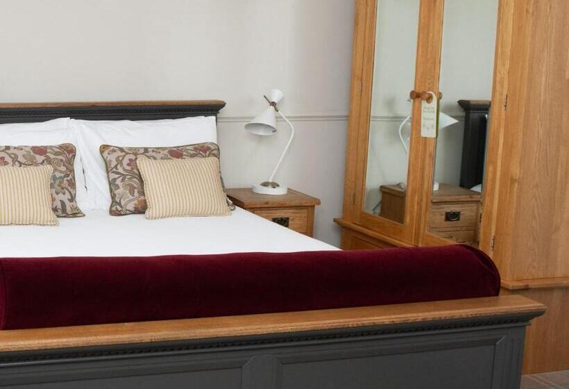 トリプルクラシックルーム, Baskerville