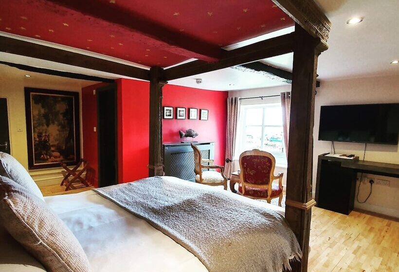 Номер Superior, The Old Lodge