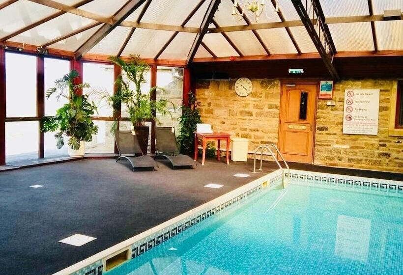 스탠다드 룸, Leeming Wells